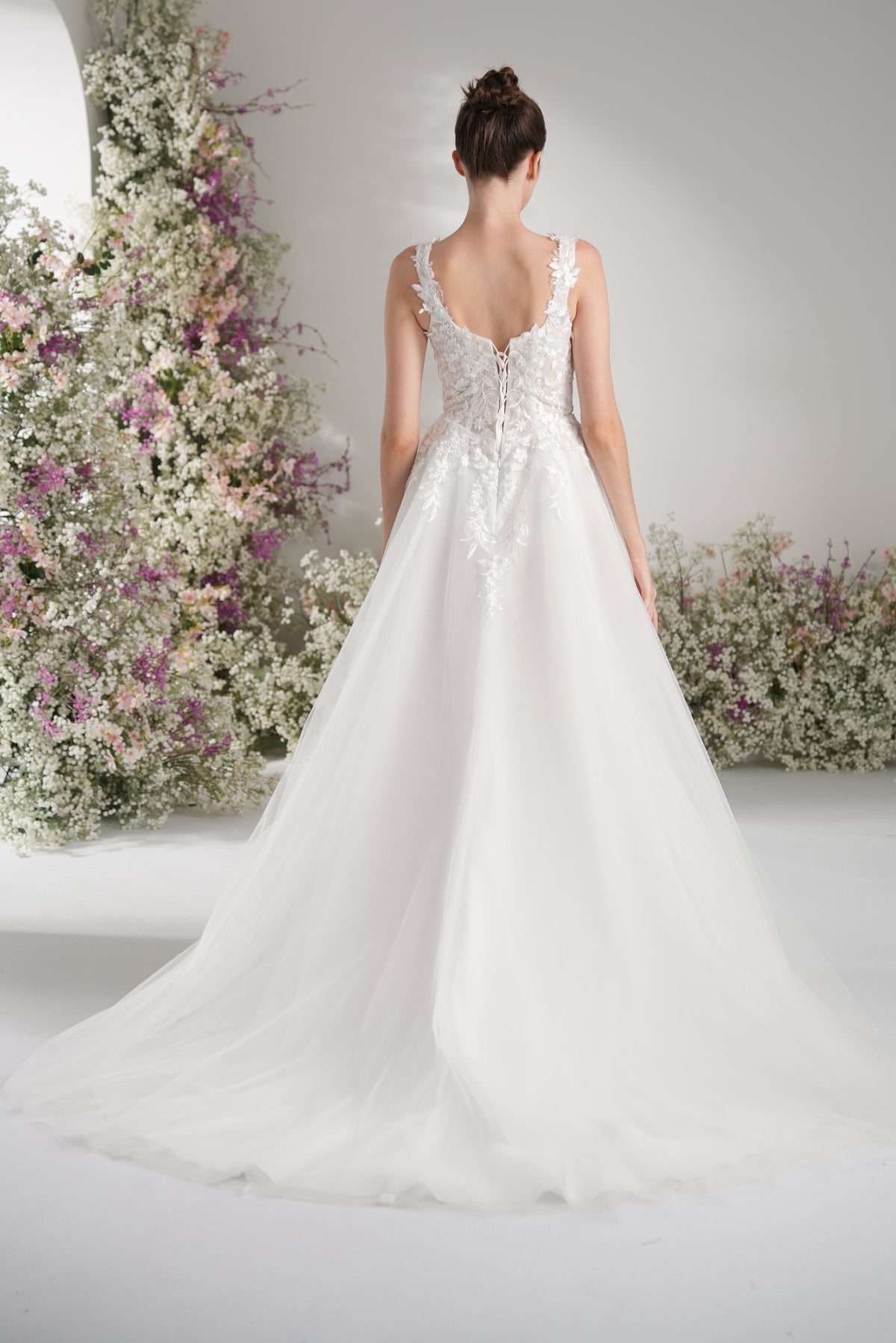 A-line Square Neck Lace Tulle Wedding Dress With Court Train