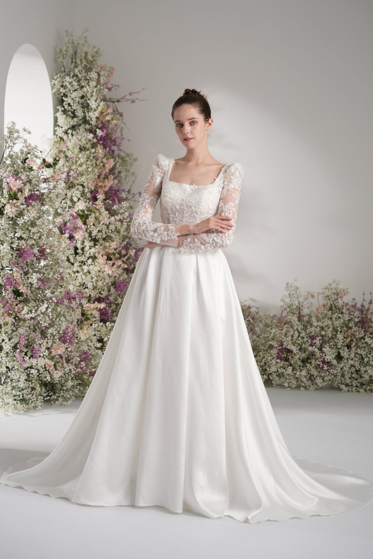 A-line Tank Top Long Sleeve Beading Lace Satin Elegant Wedding Dress With Court Train