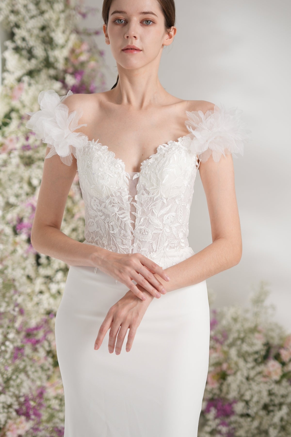 Trumpet/Mermaid Off-The-Shoulder Sleeveless Lace Applique Sexy Wedding Dress With Court Train