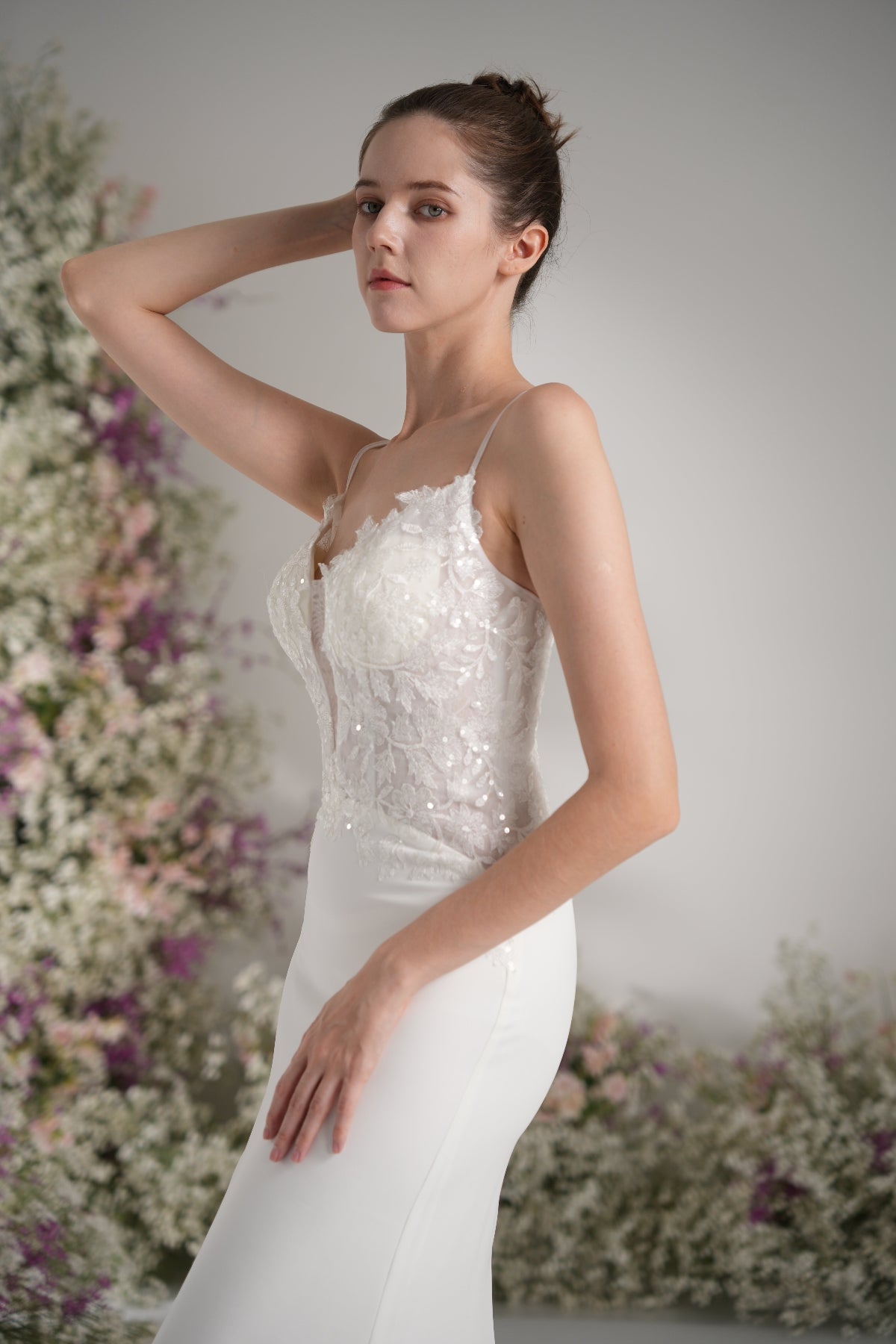 Trumpet/Mermaid Spaghetti Strap Deep V Sleeveless Lace Applique Wedding Dress With Court Train
