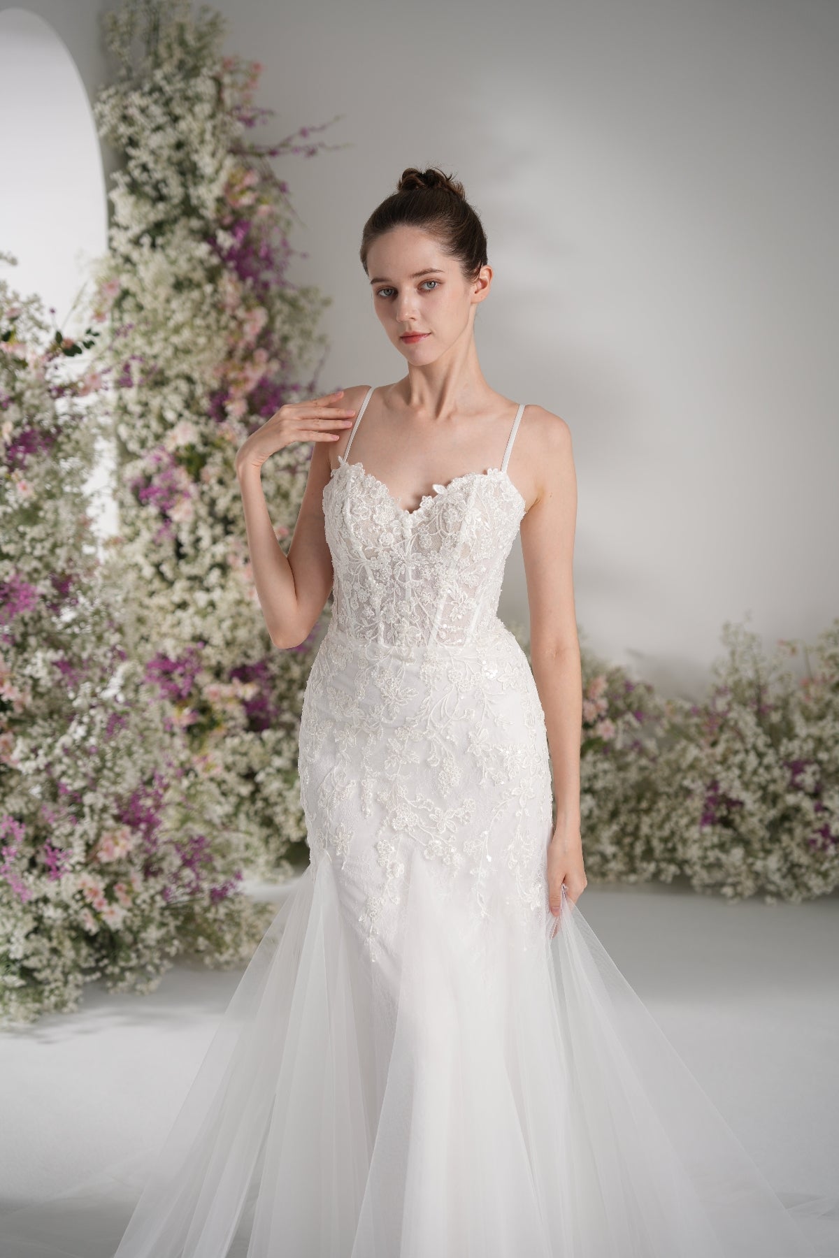 Trumpet/Mermaid Sweetheart Sleeveless Lace Applique Tull Sexy Wedding Dress With Court Train