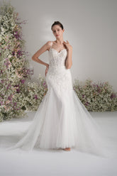Trumpet/Mermaid Sweetheart Sleeveless Lace Applique Tull Sexy Wedding Dress With Court Train