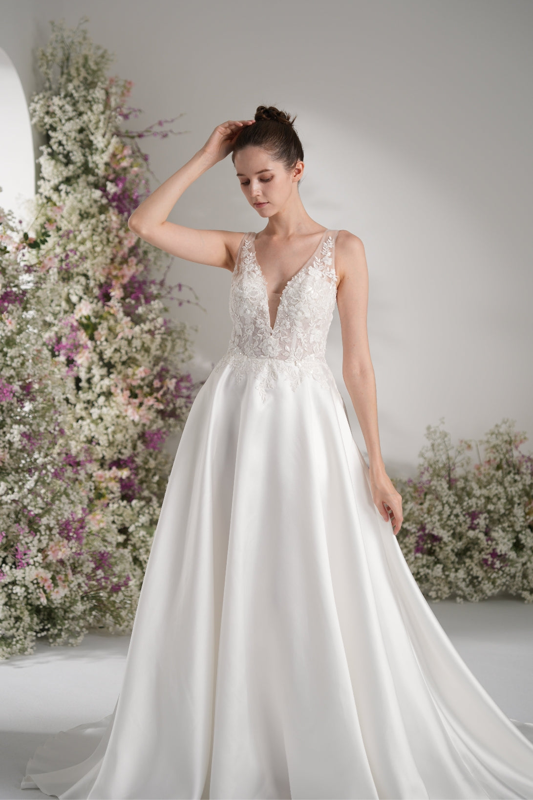 A-line V Neck Sleeveless Lace Satin Simple Wedding Dress With Court Train