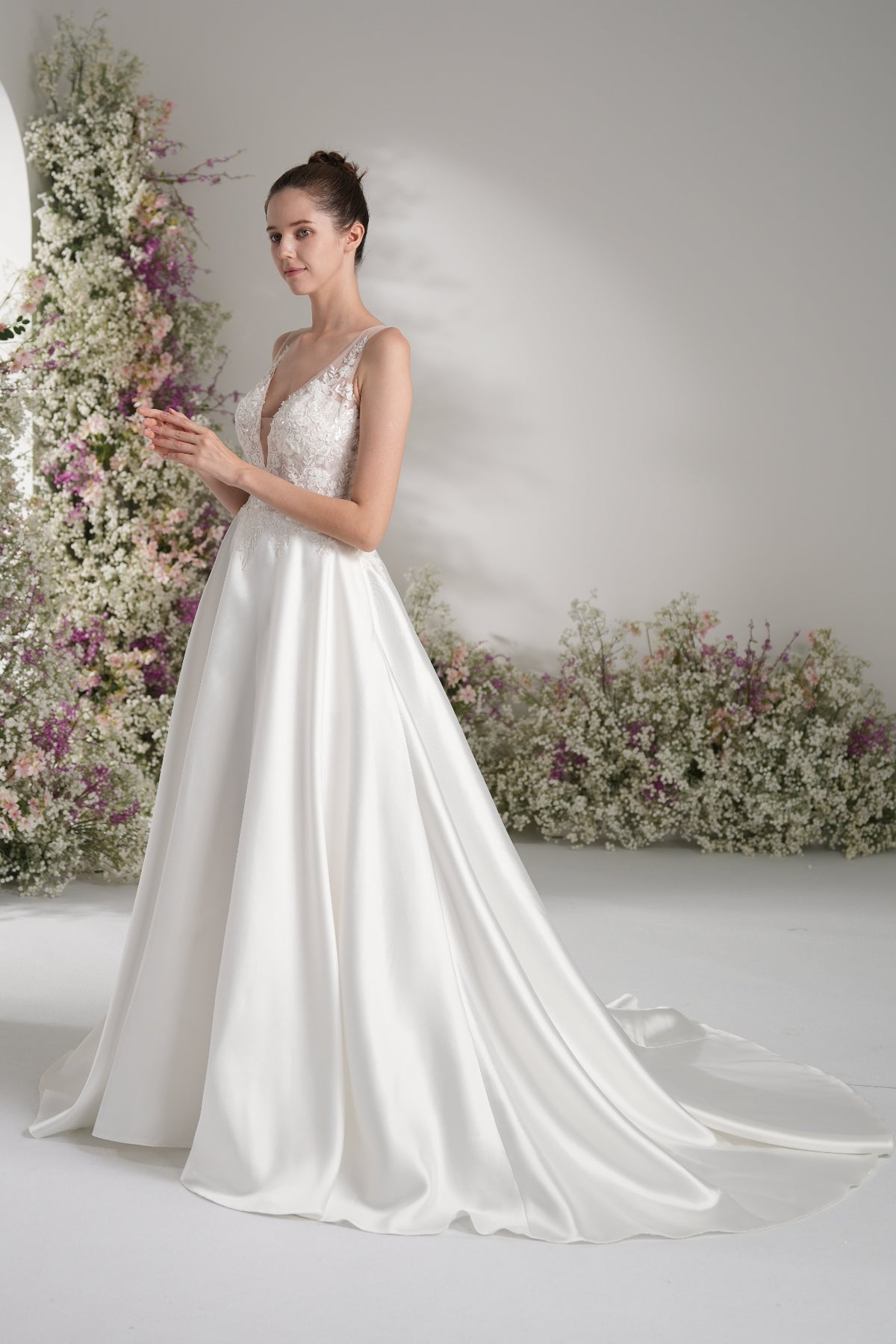 A-line V Neck Sleeveless Lace Satin Simple Wedding Dress With Court Train