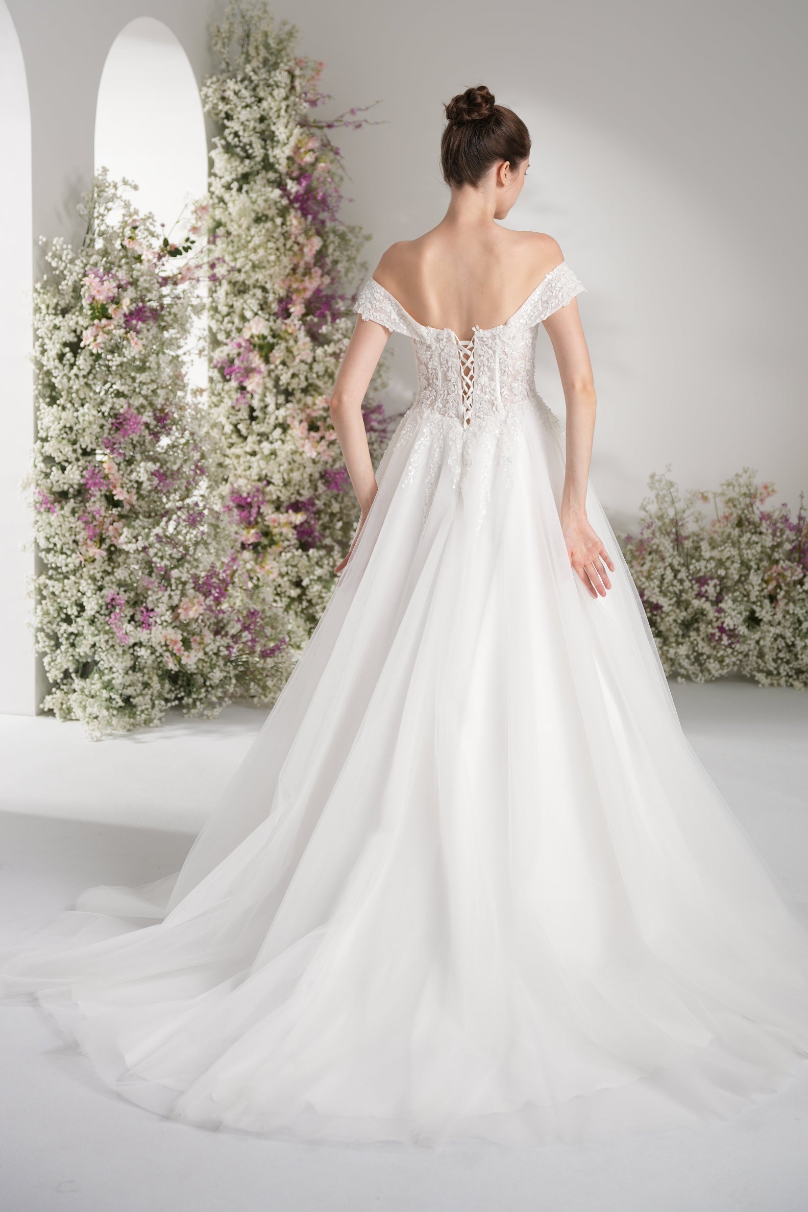 A-line Off-The-Shoulder Luxurious Lace Mesh Wedding Dress With Court Train