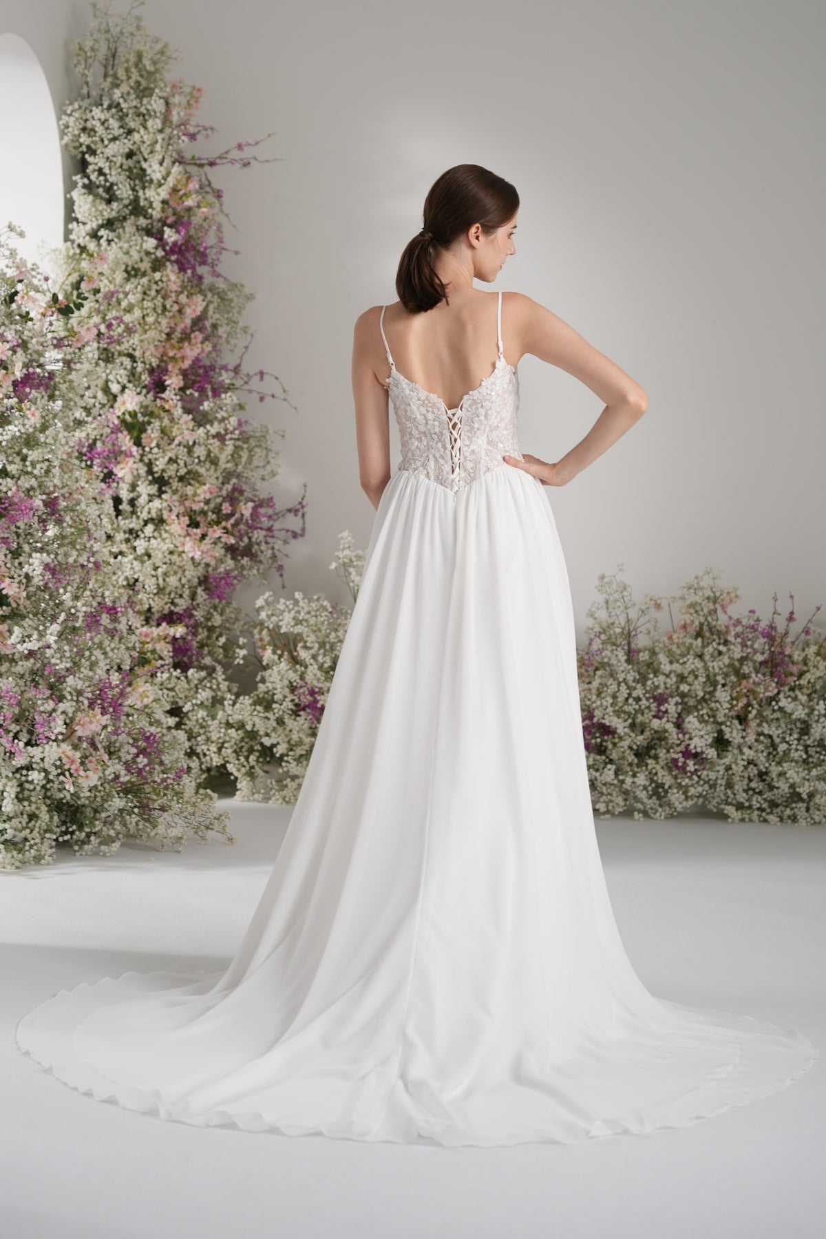 A-line Spaghetti Strap Deep V Sleeveless Lace Applique Wedding Dress With Court Train