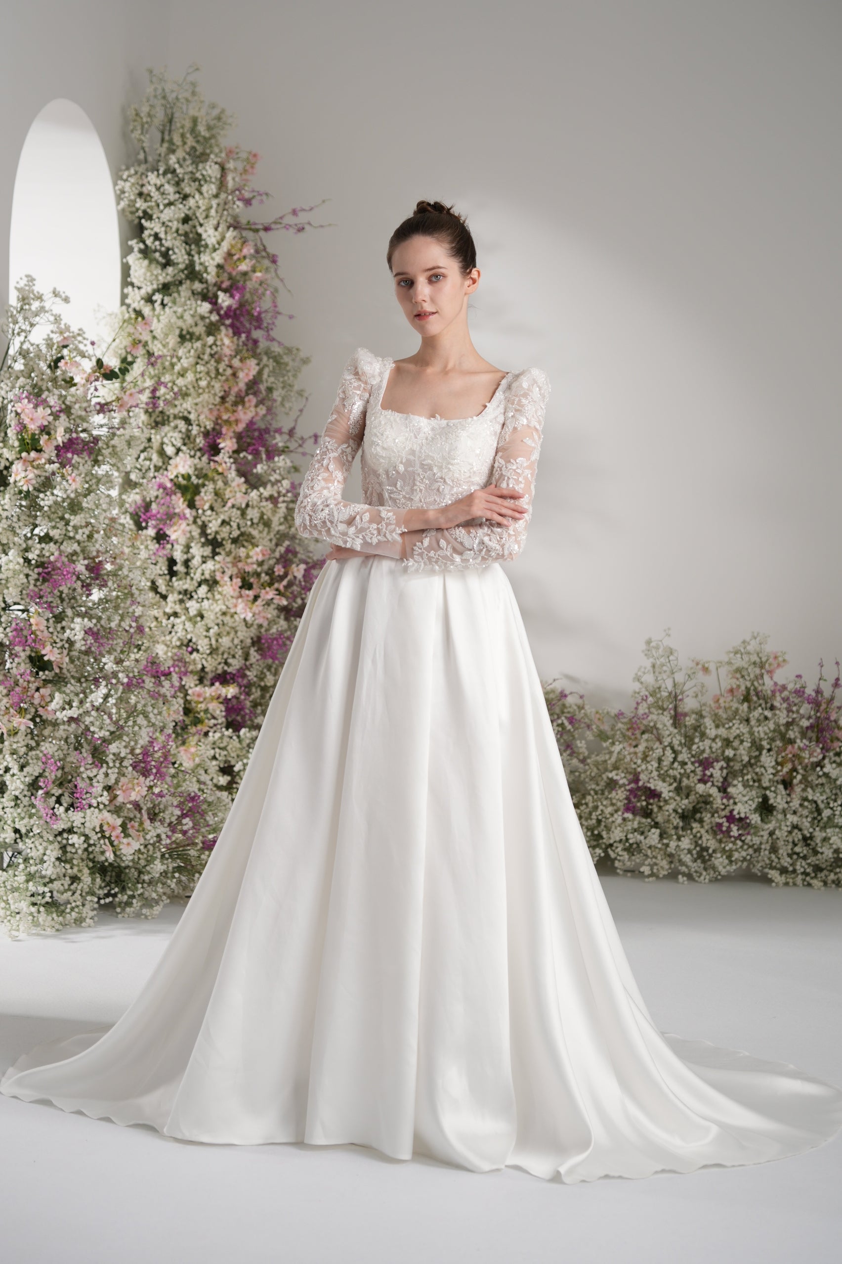 A-line Tank Top Long Sleeve Beading Lace Satin Elegant Wedding Dress With Court Train