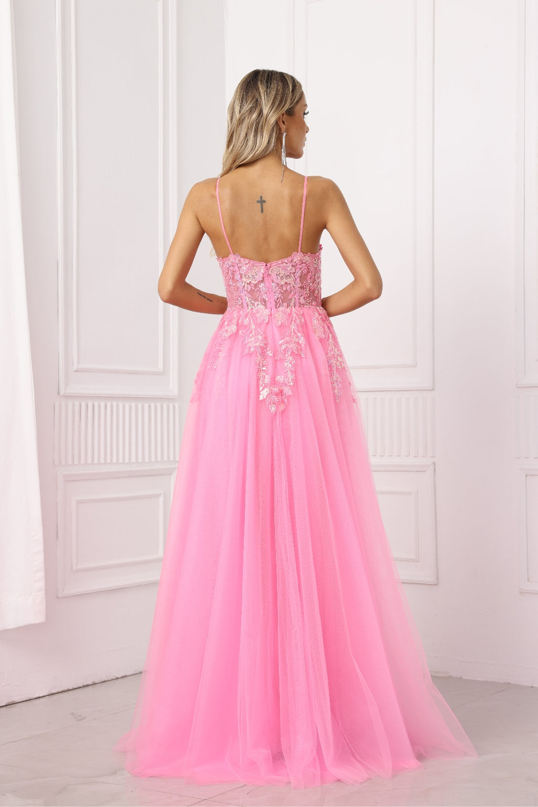 A-line Spaghetti Straps Sleeveless Beading Lace Slit Sequined Mesh/Floor Length Prom Dress