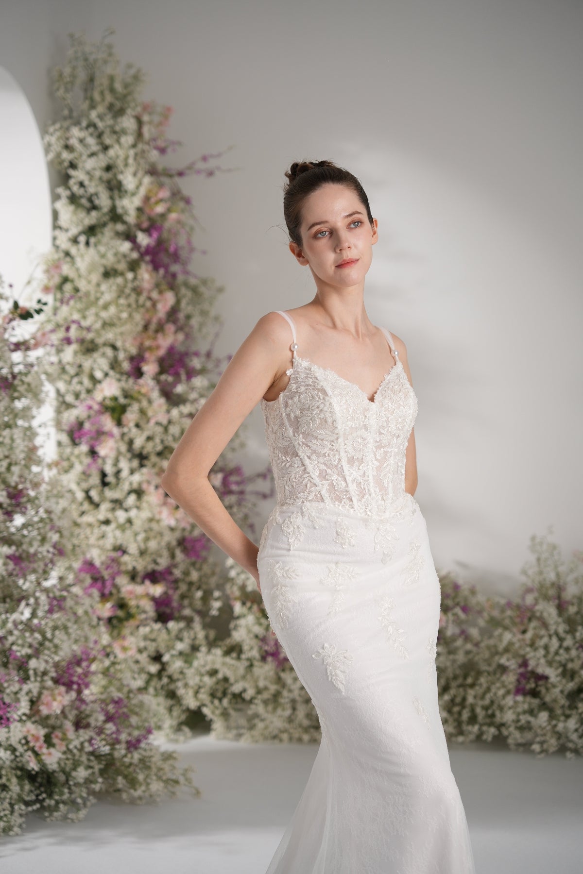 Trumpet/Mermaid Sweetheart Sleeveless Lace Applique Sexy Wedding Dress With Court Train