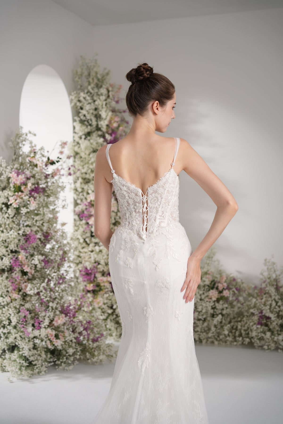 Trumpet/Mermaid Sweetheart Sleeveless Lace Applique Sexy Wedding Dress With Court Train