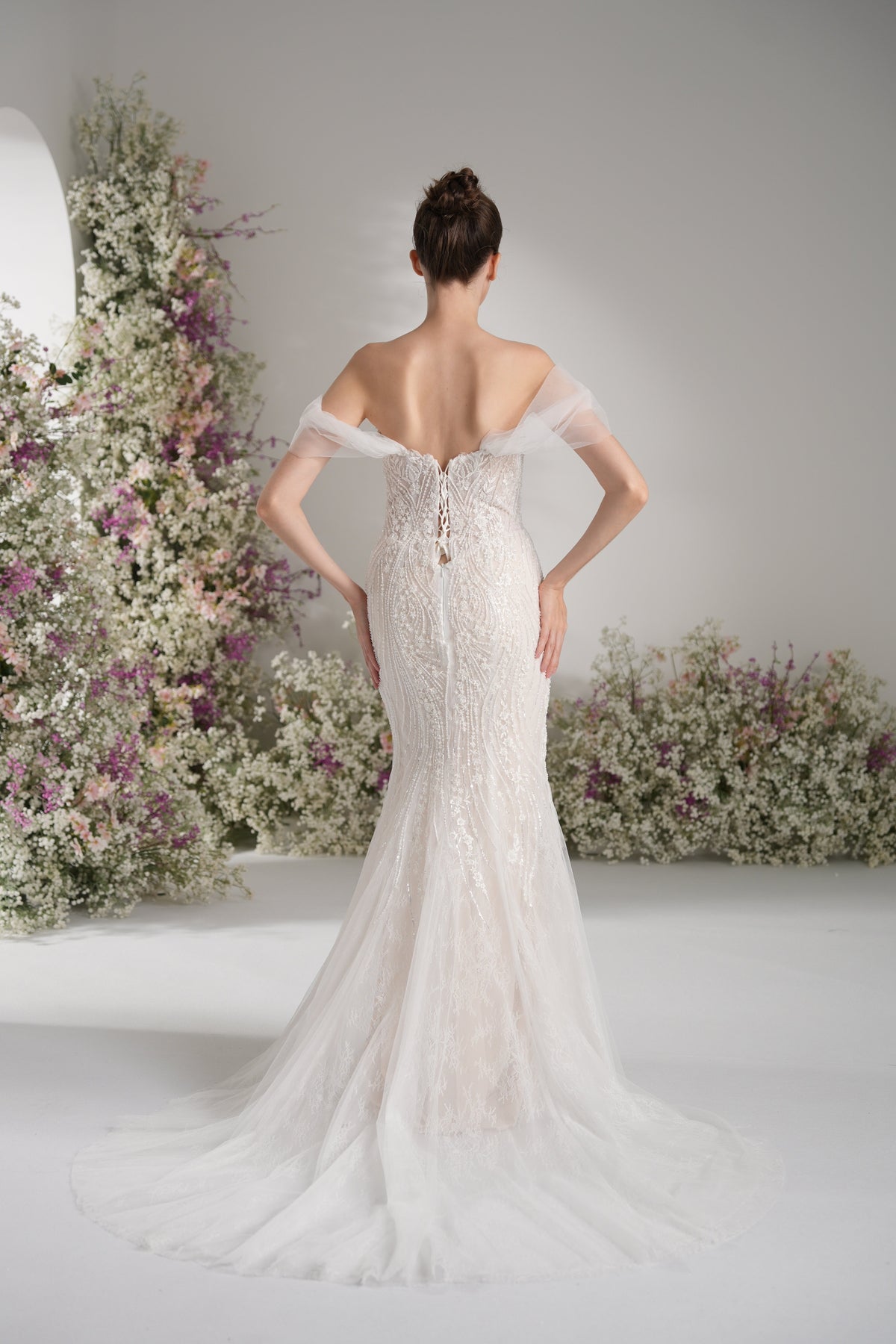 Trumpet/Mermaid Off-The-shoulder Beading Lace Wedding Dress With Court Train