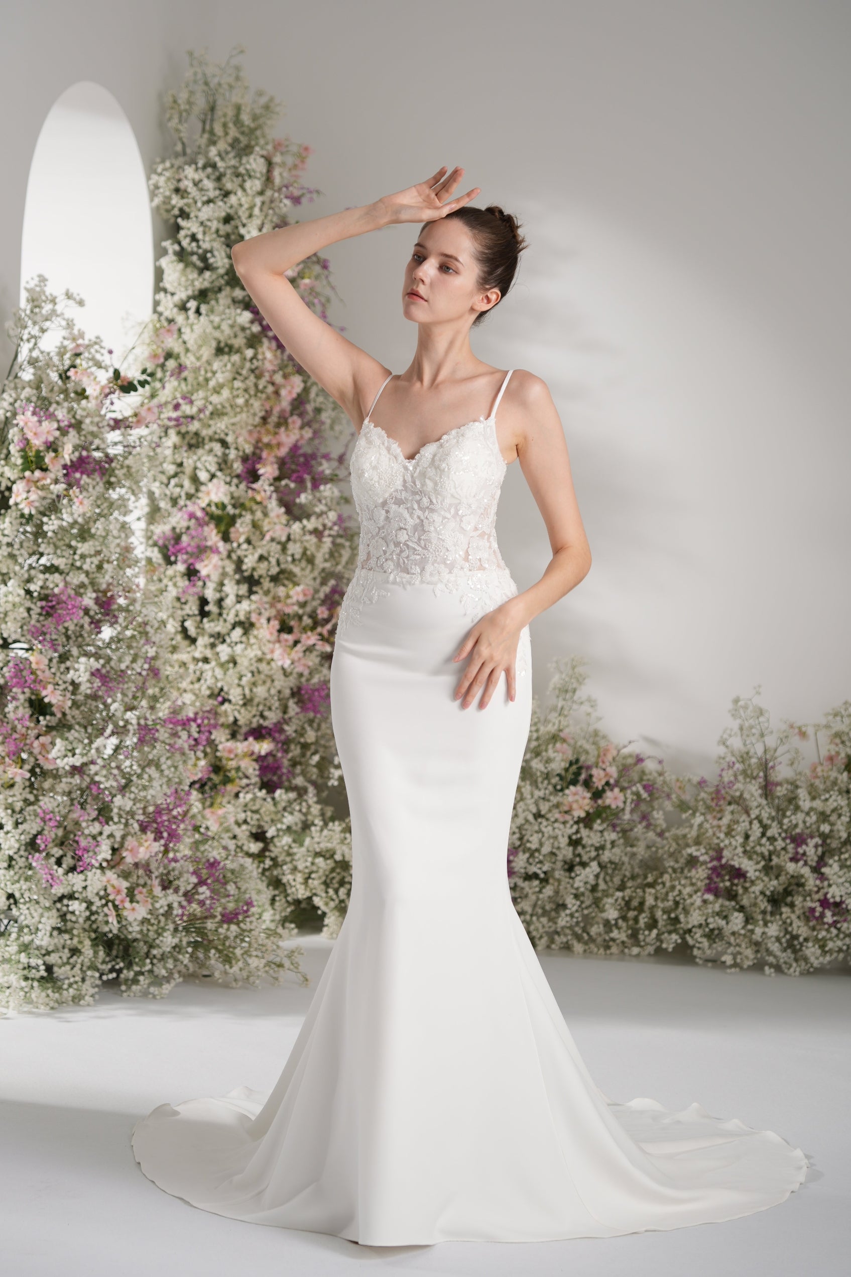 Trumpet/Mermaid Spaghetti Strap Sleeveless Beading Lace Stretch Satin Sexy Wedding Dress  With Court Train