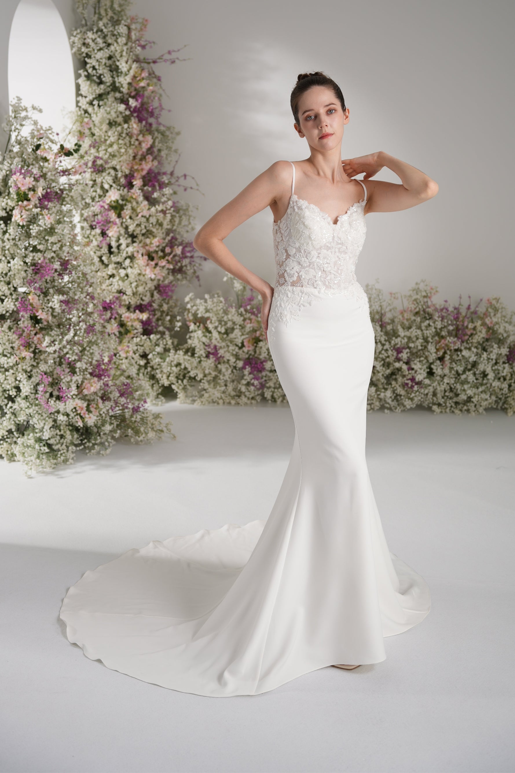 Trumpet/Mermaid Spaghetti Strap Sleeveless Beading Lace Stretch Satin Sexy Wedding Dress  With Court Train