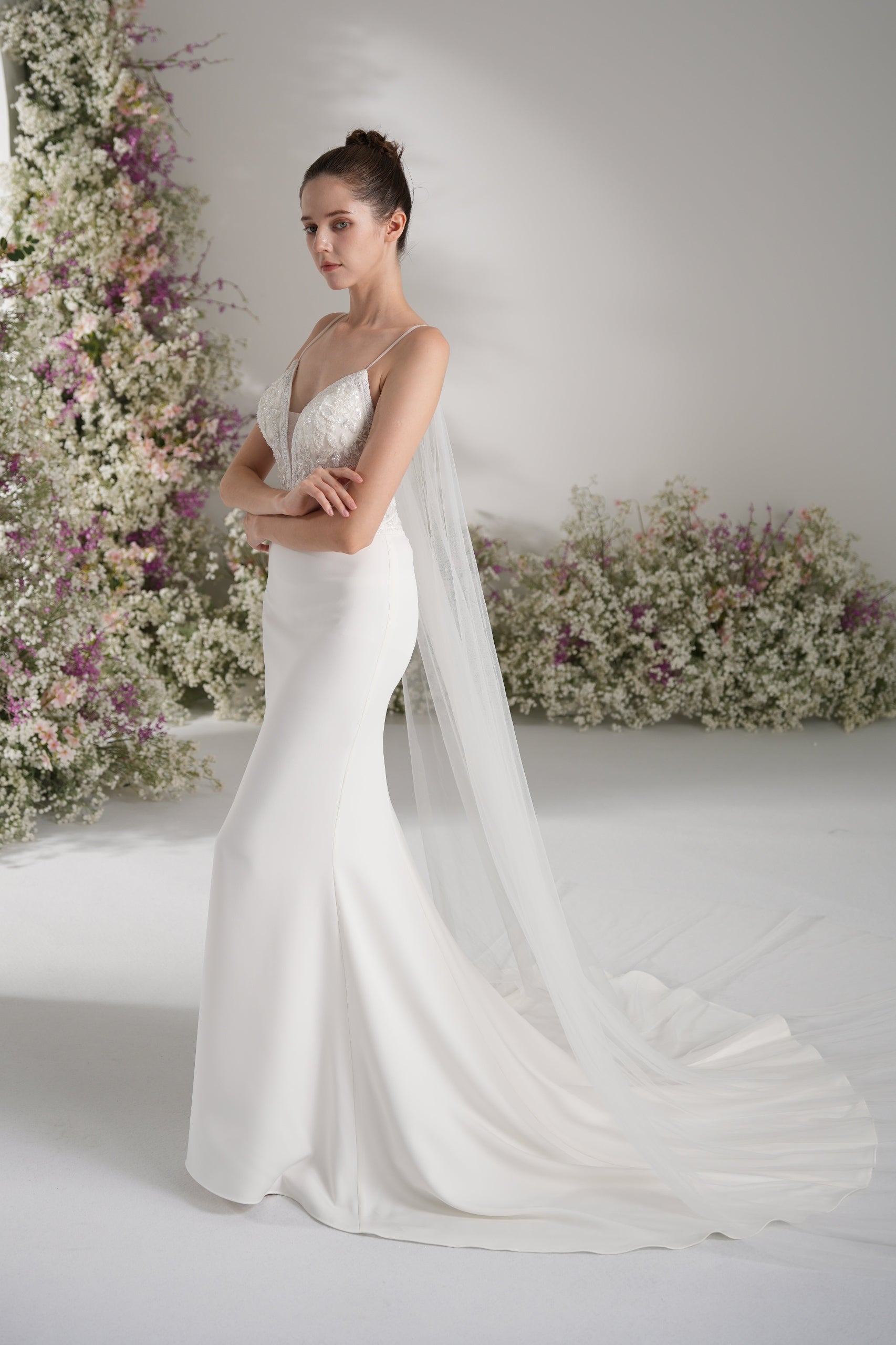 Trumpet/Mermaid Spaghetti Strap V Neck Sleeveless Lace Cape Mesh Wedding Dress With Court Train